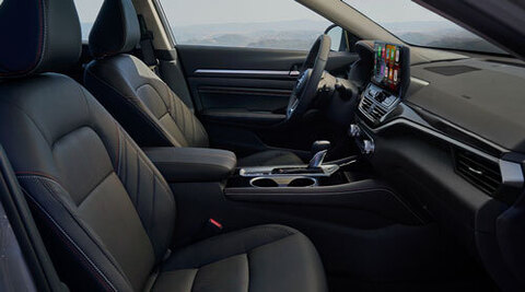 2023 Nissan Altima Dash 